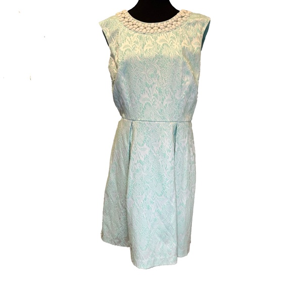 Sandra Darren Tapestry Dress Size 12 Jewel Collar Pleated Sleeveless Chic - Picture 1 of 7